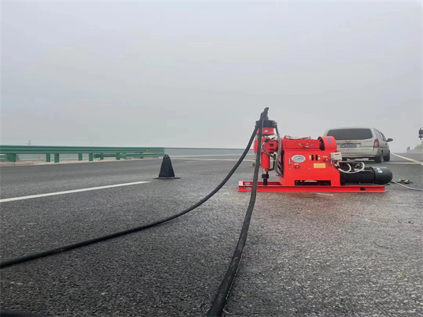 张沟镇马路路基路面开裂下沉注浆加固灌浆